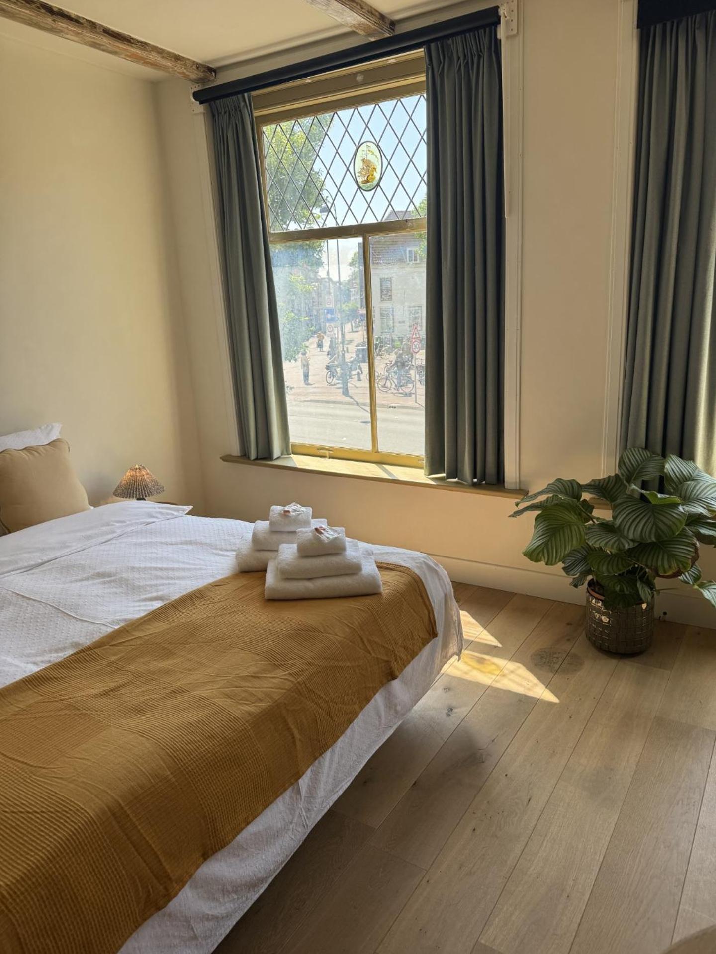 The Hazel House Bed & Breakfast Haarlem Dış mekan fotoğraf